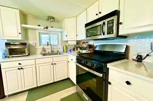 26 Dalbert St, Carteret, NJ 07008 - Photo 5