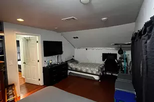 366 Jeffries St, Perth Amboy, NJ 08861 - Photo 5