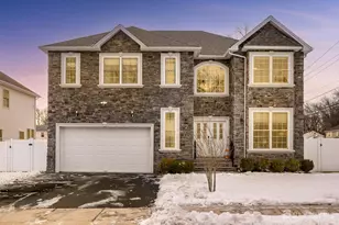 2 Maddie Ct, Colonia, NJ 07067 - Photo 1