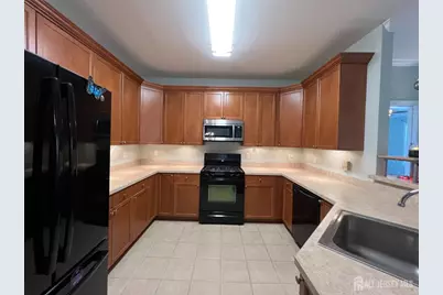 326 Sloan Court, Matawan, NJ 07747 - Photo 9