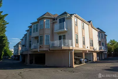 124 Adamecs Way, South Amboy, NJ 08879 - Photo 9