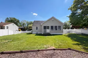1760 Cedarwood Dr, Piscataway Township, NJ 08854 - Photo 21