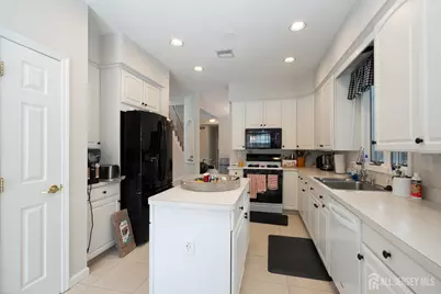 1 Dawson Lane, Monroe Township, NJ 08831 - Photo 5