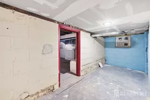 940 Grove Ave, Old Bridge Township, NJ 08879 - Photo 35