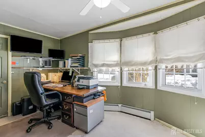 212 Vesper Avenue, Middlesex, NJ 08846 - Photo 17