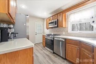 17 Clembil Ct, Hopewell Township, NJ 08861 - Photo 11