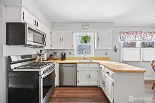 18 Apache Ct, East Brunswick Township, NJ 08816 - Photo 15