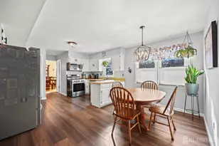 18 Apache Ct, East Brunswick Township, NJ 08816 - Photo 17