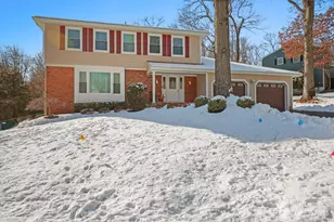 18 Apache Ct, East Brunswick Township, NJ 08816 - Photo 3