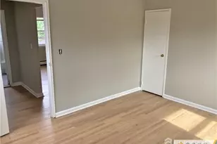 250 Penn Ave, Edison, NJ 08817 - Photo 5