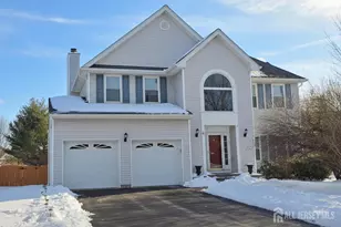 4 Castle Ct, Somerville, NJ 08873 - Photo 1