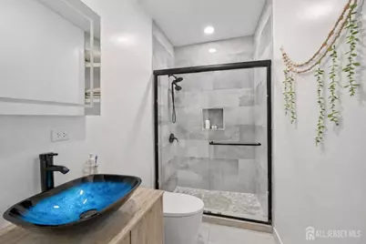 252 Clark Place, Elizabeth, NJ 07206 - Photo 3