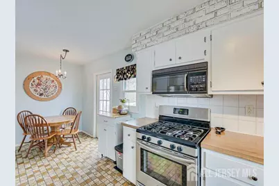 38 Karen Place, Edison, NJ 08817 - Photo 17