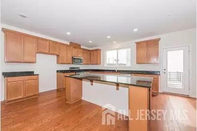 13 Bond Street, North Brunswick Township, NJ 08902 - Photo 5