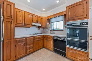 33 Whitehall Rd, East Brunswick Township, NJ 08816 - Photo 13