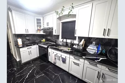 11 W 12th Street W, Linden, NJ 07036 - Photo 7