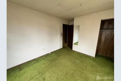 1894 W 4th Street W, Dunellen, NJ 08812 - Photo 9