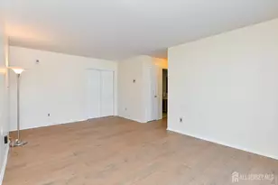 290 Alpine Way, Woodbridge Township, NJ 07095 - Photo 7