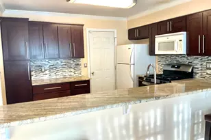 87 Winchester Way, Franklin Township, NJ 08873 - Photo 5