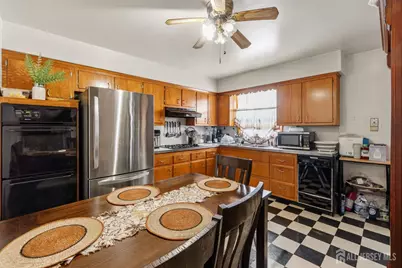 39 Leick Avenue, Carteret, NJ 07008 - Photo 5