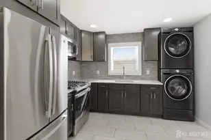 19 Evelyn Ct, Maplewood, NJ 07040 - Photo 5