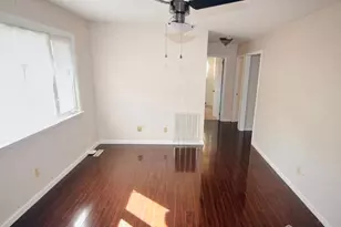 4 Rocky Brook Ct, Hightstown, NJ 08520 - Photo 7