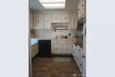 82 Dorset Lane #C, Monroe Township, NJ 08831 - Photo 7