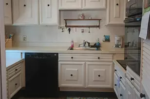 82 Dorset Ln, Monroe Township, NJ 08831 - Photo 7