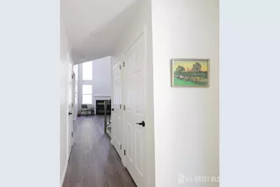 42 Pennsbury Way, East Brunswick Township, NJ 08816 - Photo 3