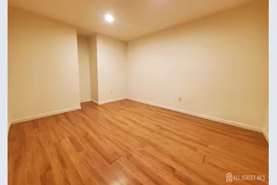 202 Alder Court, New Brunswick, NJ 08901 - Photo 19