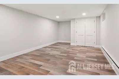 895 Port Reading Ave Avenue #1, Port Reading, NJ 07064 - Photo 5