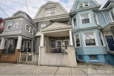 425 Cleveland Avenue, Harrison, NJ 07029 - Photo 1