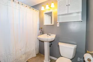 20 Alastair Pl, Colonia, NJ 07067 - Photo 23