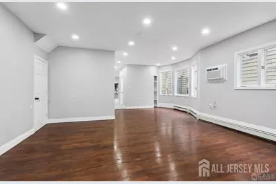 29 S 2nd Avenue S, Highland Park, NJ 08904 - Photo 7