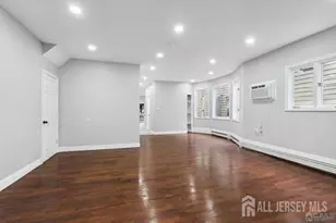 29 S 2nd Ave S, Highland Park, NJ 08904 - Photo 7