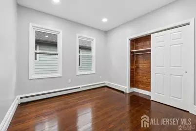 29 S 2nd Avenue S, Highland Park, NJ 08904 - Photo 21