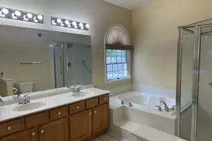 31 Sherwood Dr, Monroe Township, NJ 08831 - Photo 13