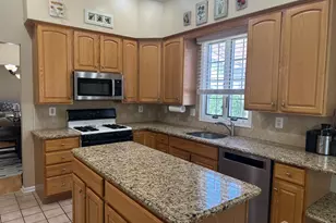 31 Sherwood Dr, Monroe Township, NJ 08831 - Photo 7