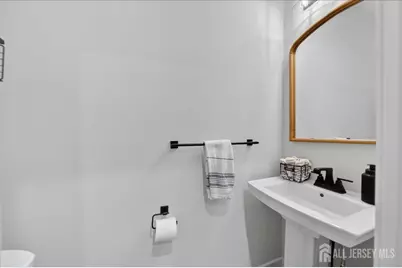 66 American Way, Aberdeen Township, NJ 07721 - Photo 9