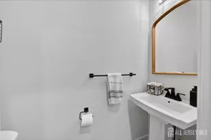 66 American Wy, Aberdeen Township, NJ 07721 - Photo 9