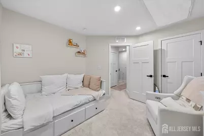 66 American Way, Aberdeen Township, NJ 07721 - Photo 17