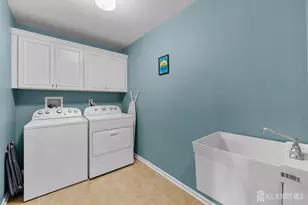 20 Hyacinth Ln, Monroe Township, NJ 08831 - Photo 41