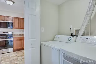 6 Twain Ct, Freehold, NJ 07728 - Photo 19