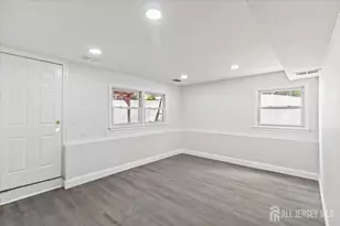 376 New Brunswick Ave, East Brunswick Township, NJ 08816 - Photo 21