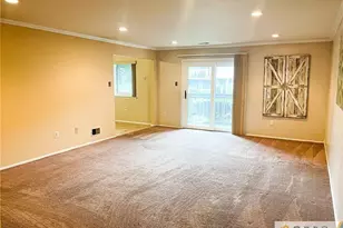 410 Edison Glen Terrace, Edison, NJ 08837 - Photo 5