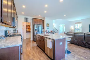 2 Jasmine Dr, Monroe Township, NJ 08831 - Photo 9