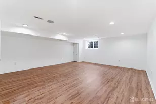 35 Harbor Bay Cir, Old Bridge Township, NJ 08879 - Photo 23