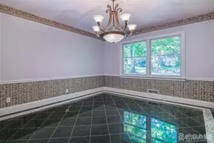 52 Yorktown Rd, East Brunswick Township, NJ 08816 - Photo 9