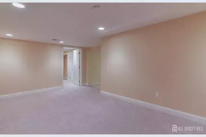 52 Yorktown Road, East Brunswick Township, NJ 08816 - Photo 25