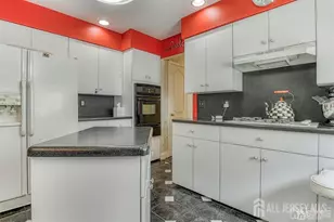 52 Yorktown Rd, East Brunswick Township, NJ 08816 - Photo 13